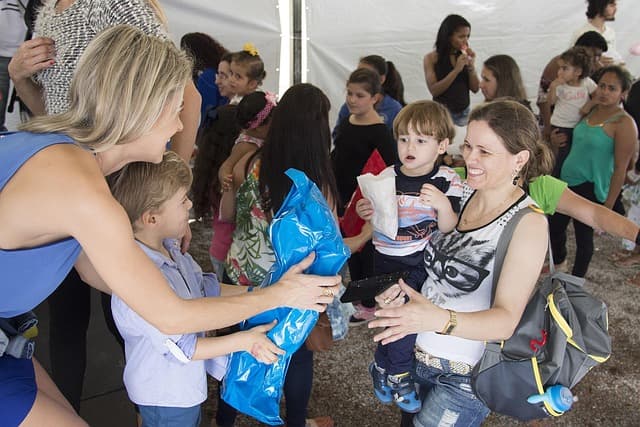 Feeding America is the Largest Network of Food Banks